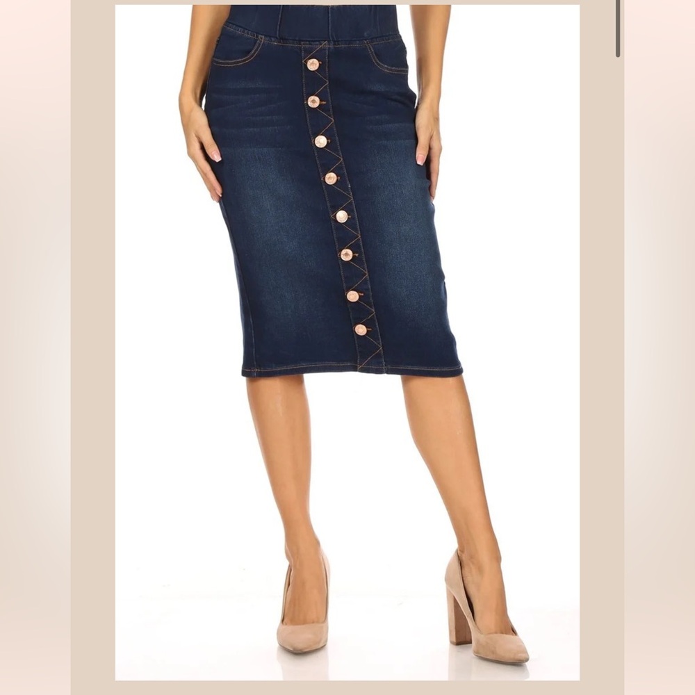 DARK INDIGO WASH JEAN SKIRT W/ FAUX BUTTONS SIZE 3X